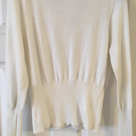 Vintage Charm Vneck Beaded Cardigan - Picture 3 of 10